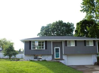 109 Circuit Ct, East Peoria, IL 61611