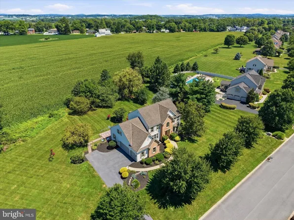 1440 Chadwyck Ln, Manheim, PA 17545