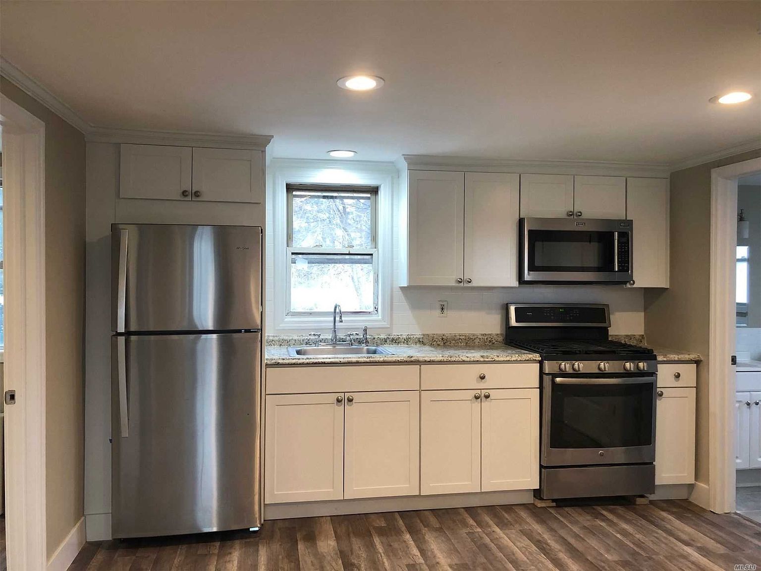 14 Kelsey Ave 1, Huntington Station, NY 11746 Zillow