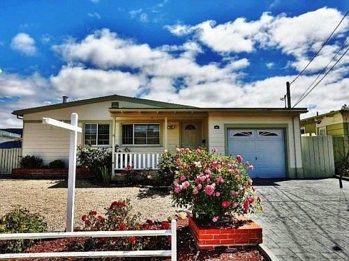 1st image of 867 Camaritas Cir
