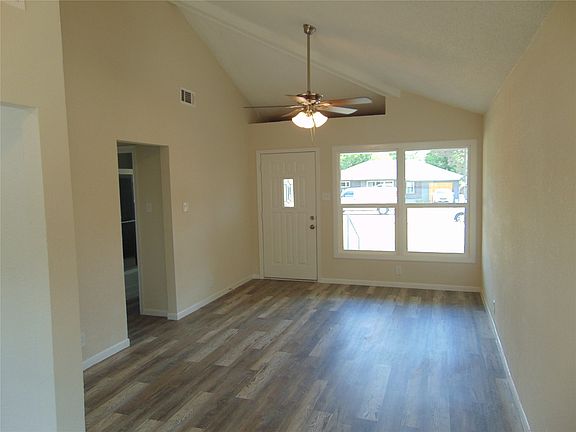 4th image of 10135 San Juan Ave