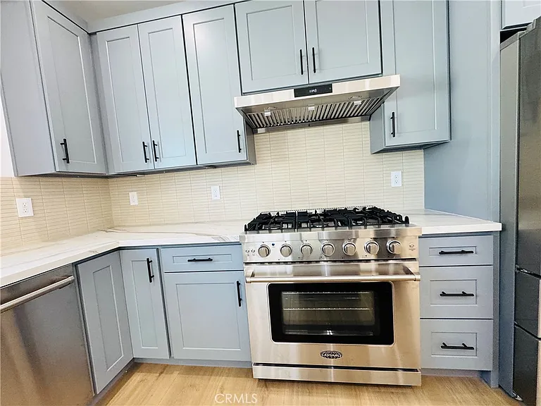7744 1/2 Vassar Ave — Photo 5