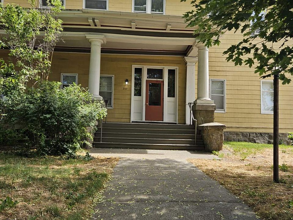 1st image of 207 W 1st St APT 8