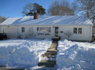 67 Hamden Cir, Hyannis, MA 02601