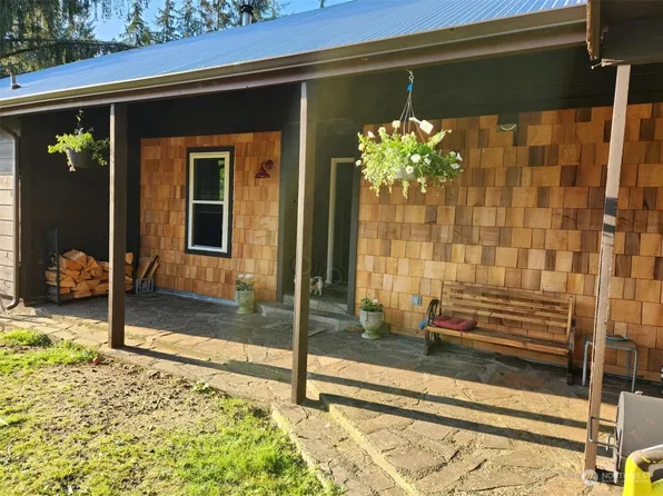 242 Elk Valley Road, Forks, WA 98331