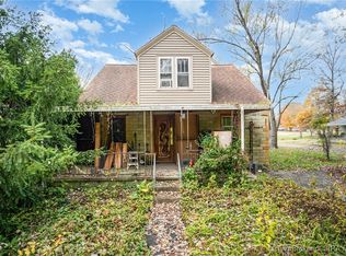 628 W Utica St, Sellersburg, IN 47172
