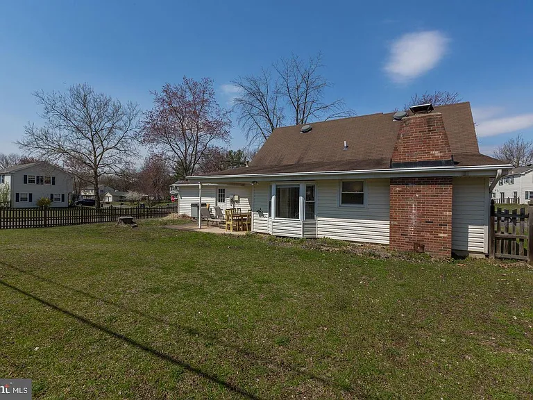 4311 Pergate Ln — Photo 28