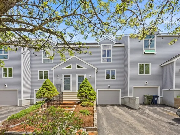 849 Boston Post Rd E APT 3E, Marlborough, MA 01752