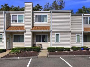 21 Winesap Ct #21, Ansonia, CT 06401