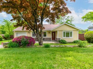 18 Edith Ln, Norwalk, CT 06851