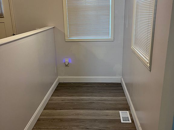 Dining/mud room/storage