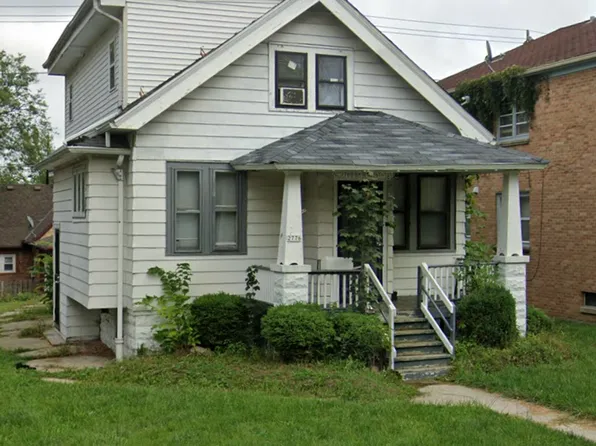 2776 N 58th St, Milwaukee, WI 53210