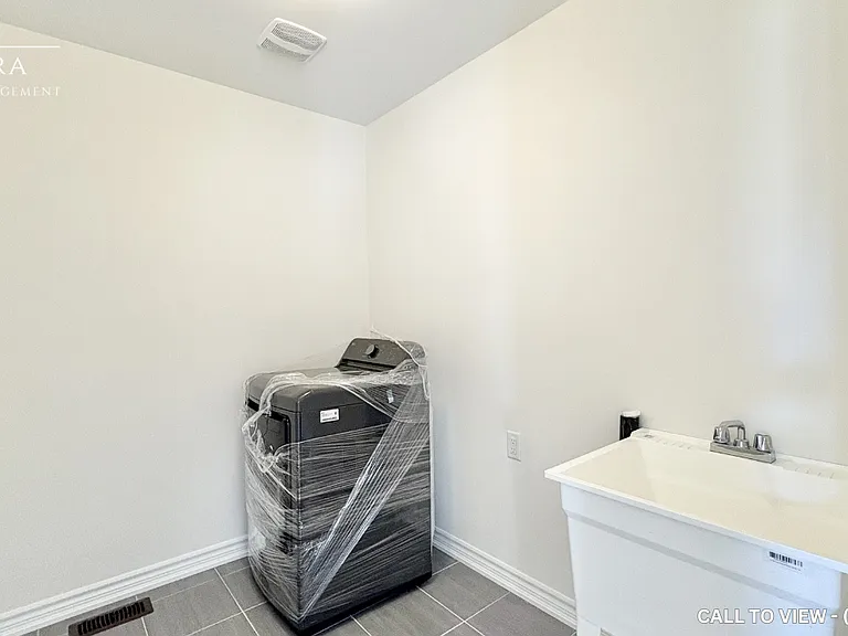 1173 Sea Mist St #1 — Photo 21