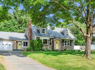 34 Irving Dr, Walpole, MA 02081