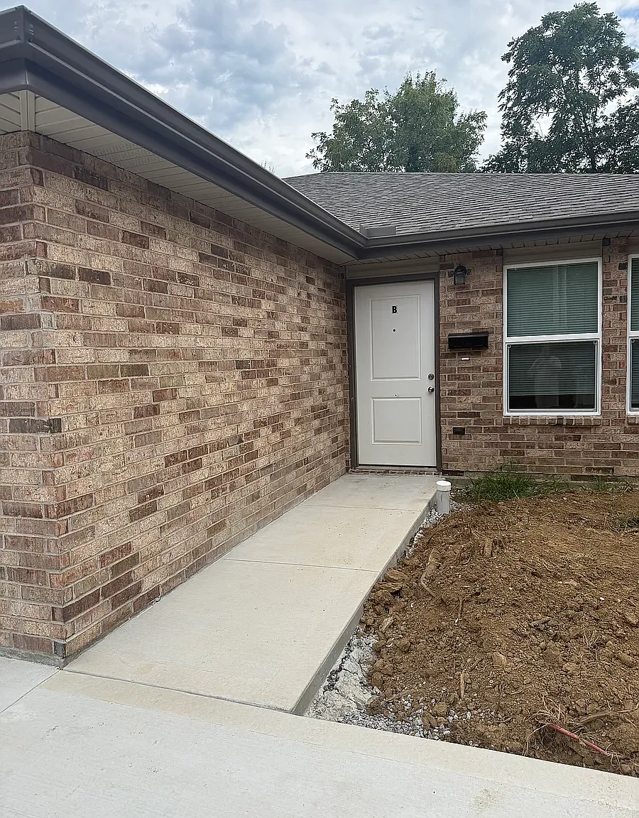 3 bed, 1200 sqft, $1,525 — Photo 2