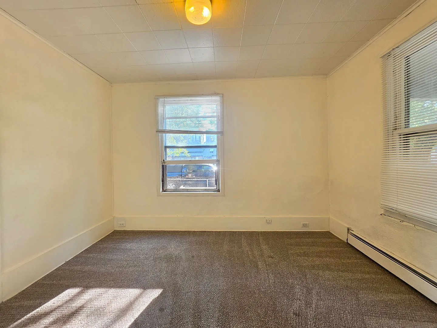 2645 Pine St — Photo 4