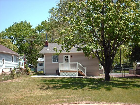 expansive back yard