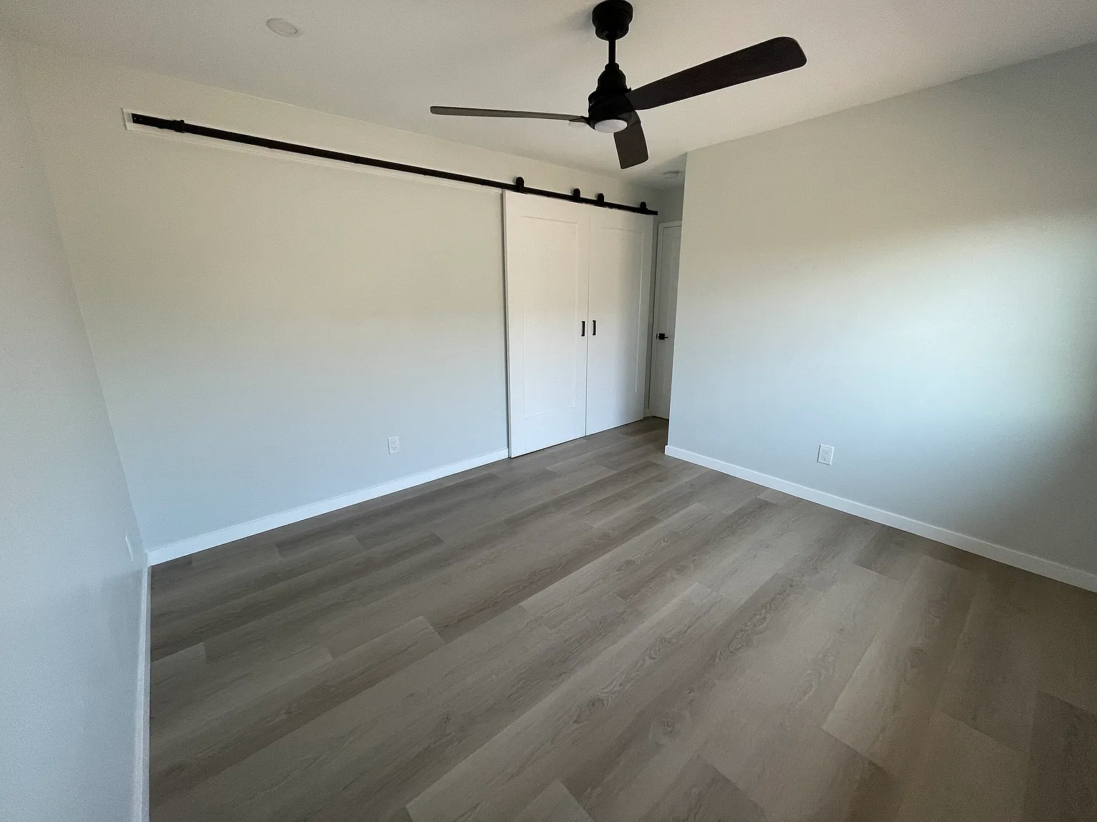 2 bed, 800 sqft, $2,495 — Photo 4