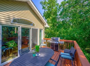 1732 Southwind Ln, Maplewood, MN 55109