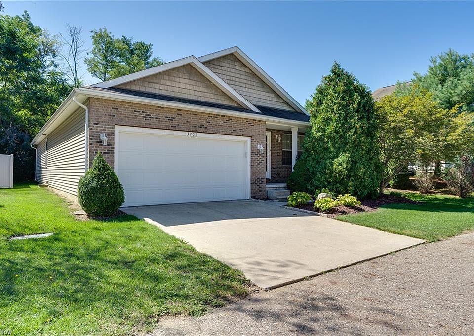 1st image of 3208 Foxford Ct