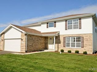 1516 Saddle Run Ln, Beecher, IL 60401