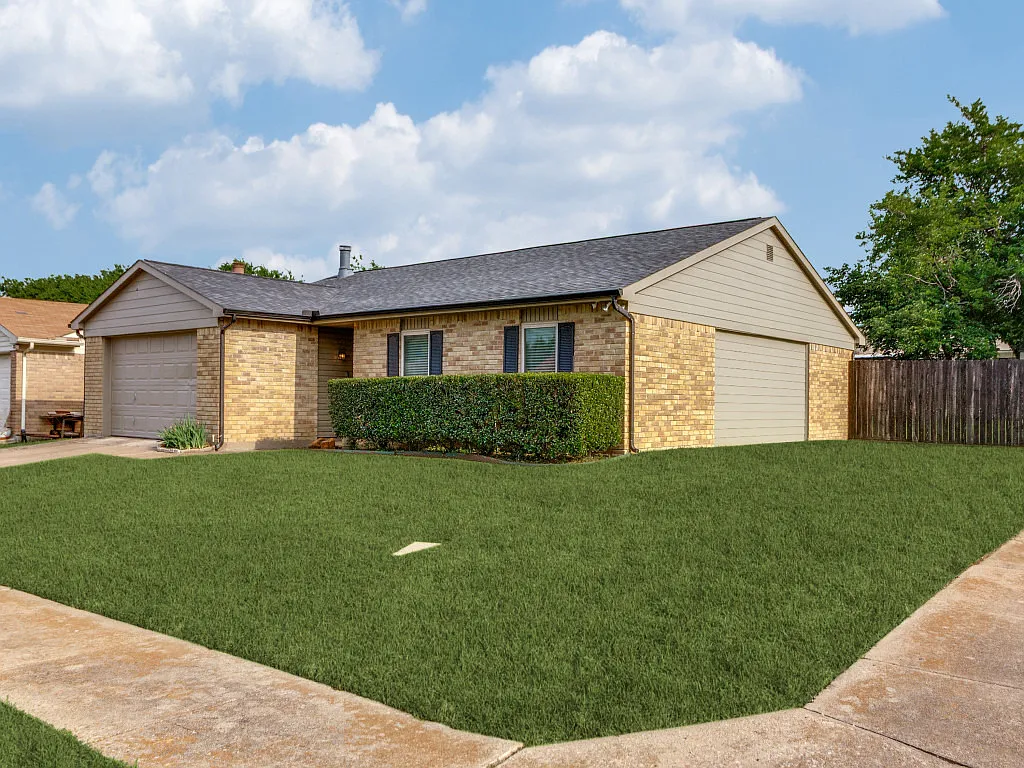 Building Photo - 6900 Sandstone Ct