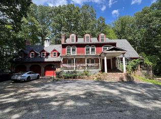 8605 Running Fox Ct, Fairfax Station, VA 22039