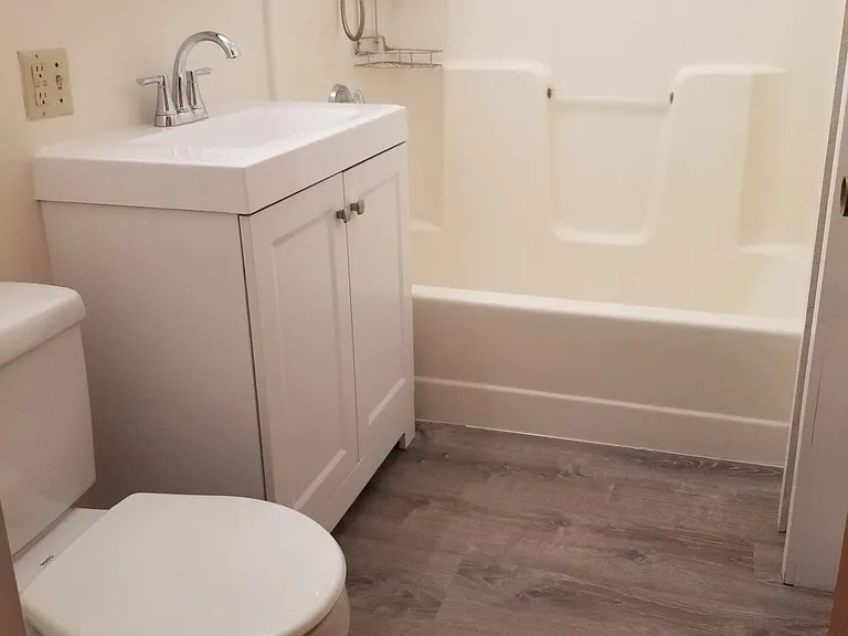 683 Washington St #5 — Photo 6