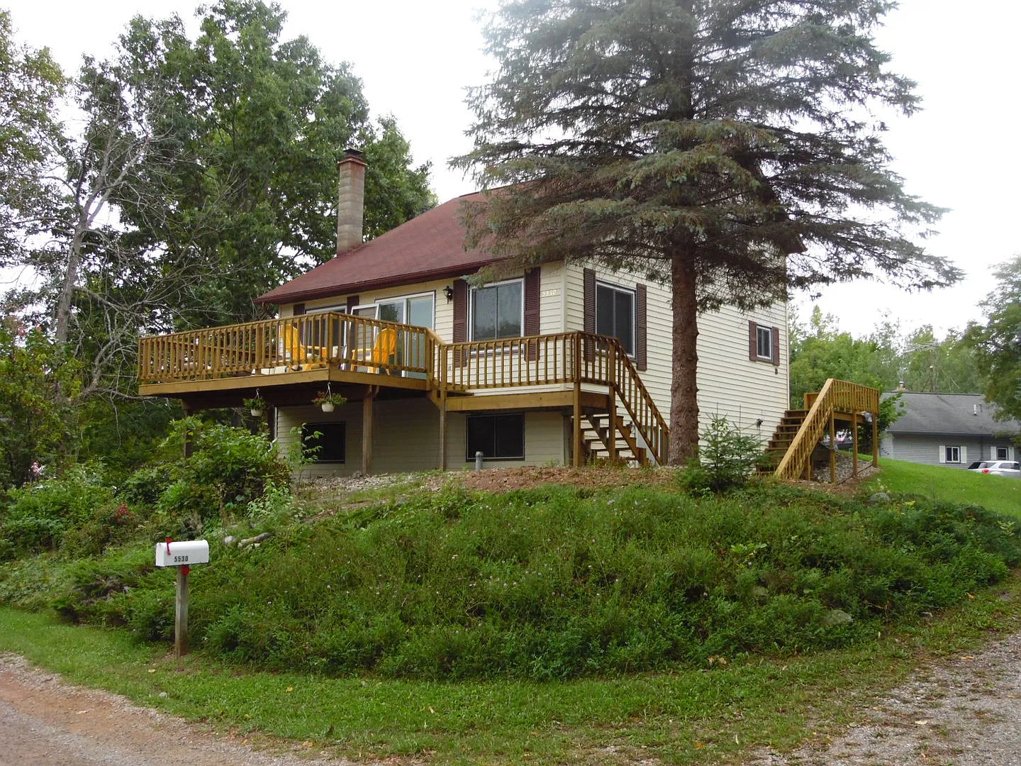 3 Bed 2 Bath Home on South Dease Lake — Photo 2