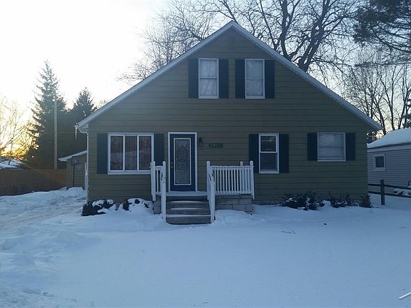 2nd image of 2975 Johns Dr
