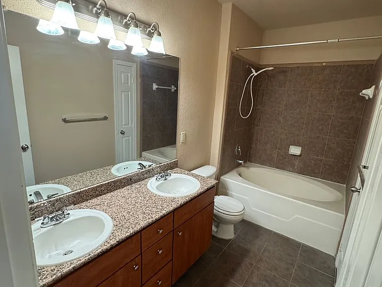 8434 Walerga Rd #332 — Photo 10