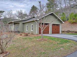 40 Black Bear Den Rd, Clayton, GA 30525