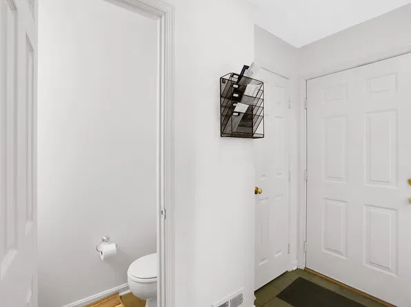 3001 20th Ct S, Arlington, VA 22204