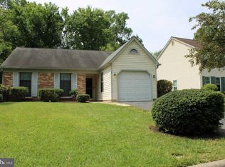 7 McPherson Cir, Sterling, VA 20165
