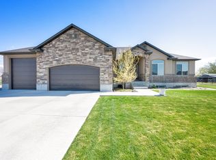 302 Old Farm Rd, Erda, UT 84074