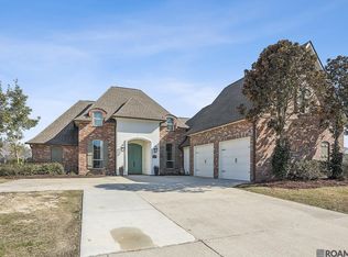 9038 Villa Haven Dr, Greenwell Springs, LA 70739