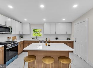 323 Concord Ave, Ewing, NJ 08618