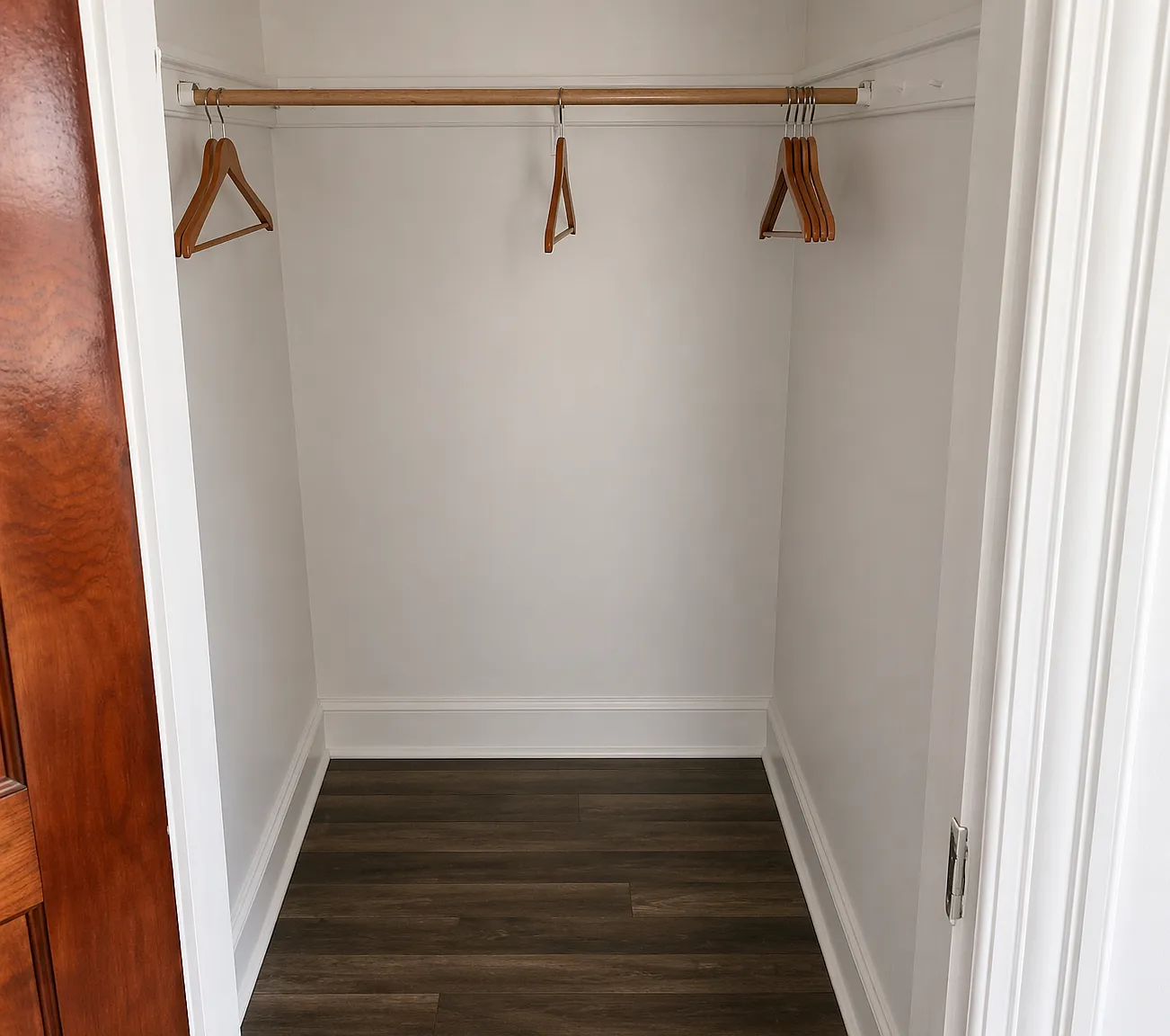 3 bed, 2701 sqft, $2,850 — Photo 2