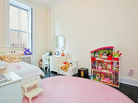 5th image of 79 Worth St APT 3F