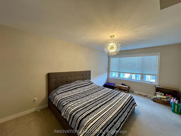 222 Dolce Cres — Photo 27