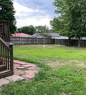 2nd image of 1101 Highland Ct