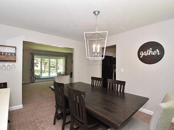 4th image of 2904 Sussex Ln