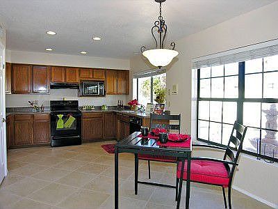 Kitchen/Breakfast Nook