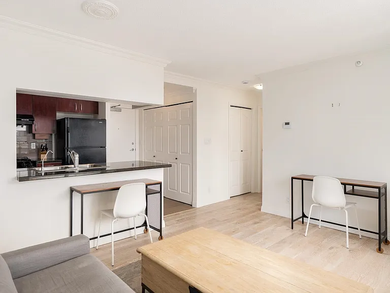 189 Davie St #608 — Photo 6