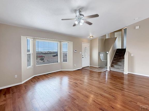 4th image of 407 S Birchwood Dr