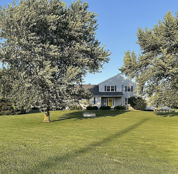 1st image of 2881 Straley Rd