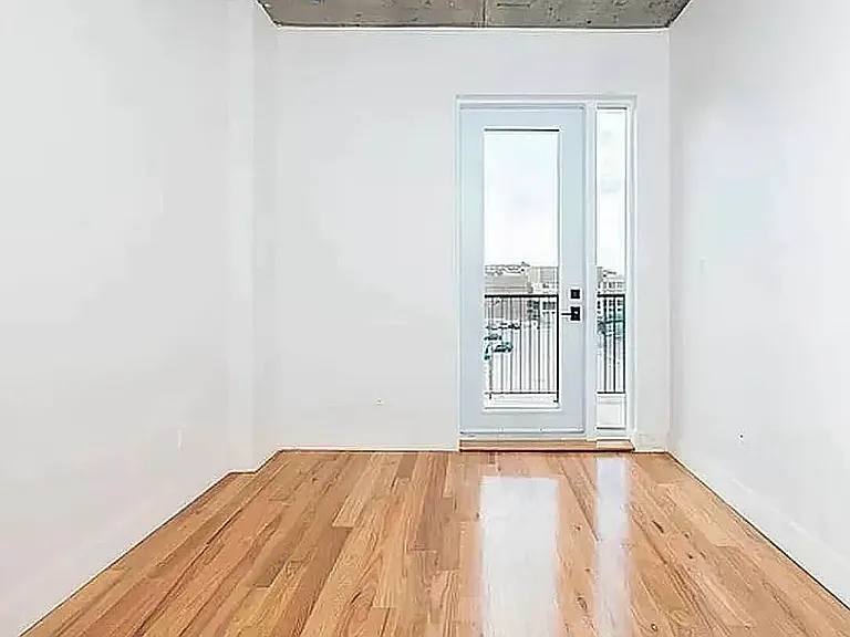 236 Stagg St #4A — Photo 5