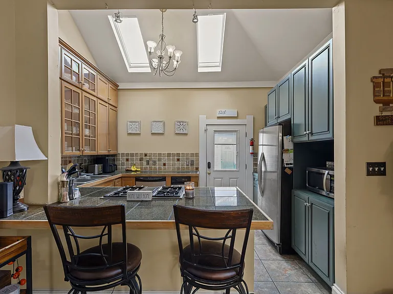 820 N California St — Photo 24
