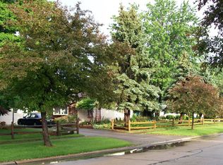 23757 Curtis Dr, North Olmsted, OH 44070