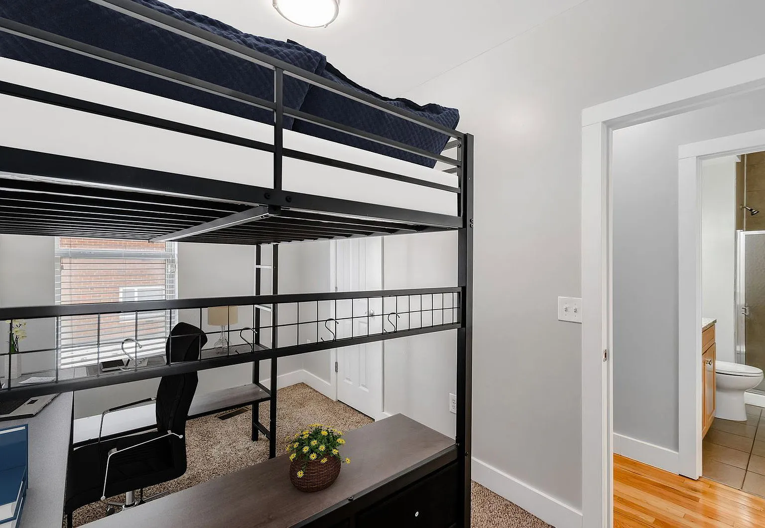 5 bed, 2.0 bath, $1,699 — Photo 3